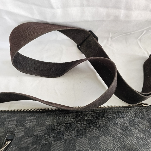 Louis Vuitton Damier Graphite Mick PM - Picture 10 of 12